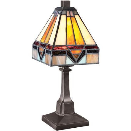 Holmes Mini Tiffany Table Lamp (Quoizel # TF1021TVB)