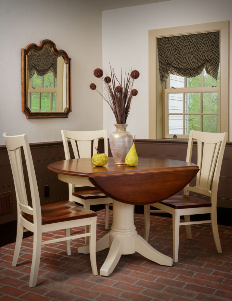 Drop Leaf Pedestal Table (Zimmermans #167/#168)