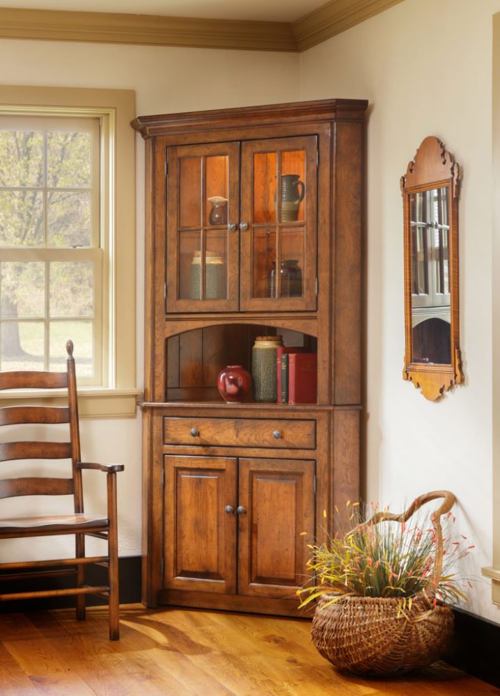 Shaker Corner Hutch (Zimmermans #880)