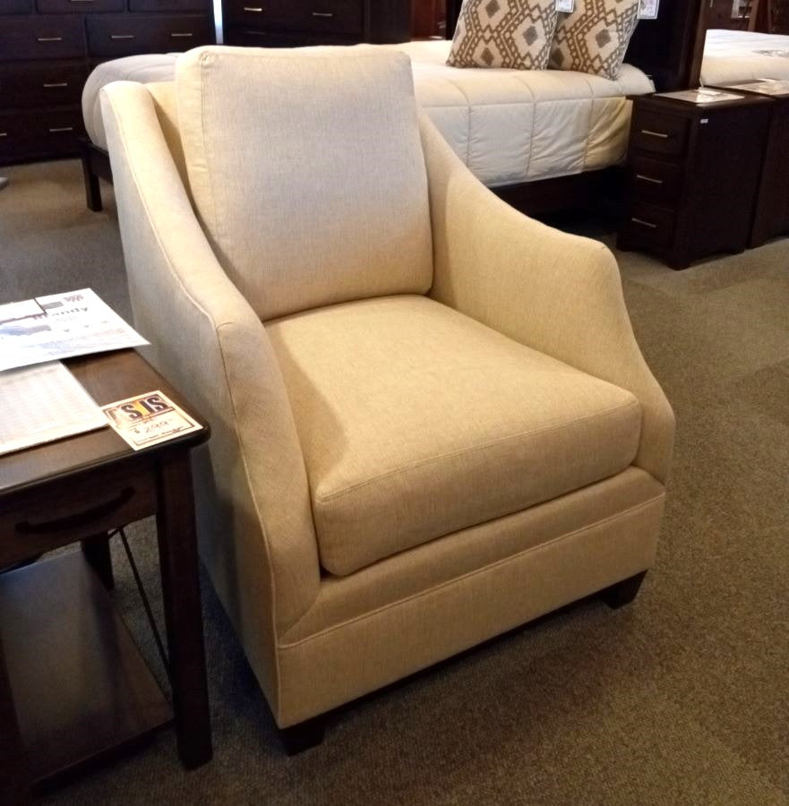 CLEARANCE: Brandy Chair (King Hickory)