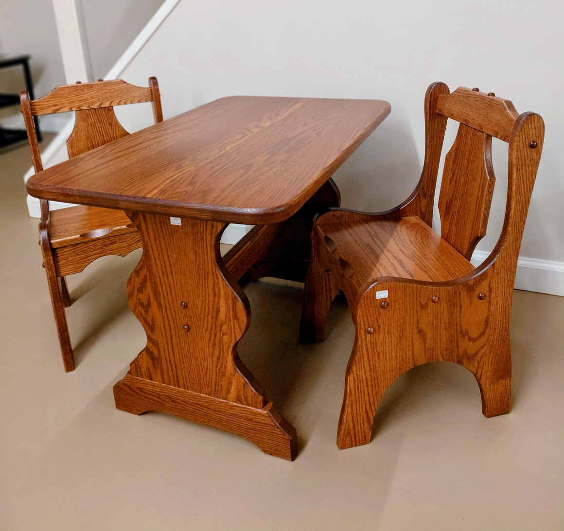 CLEARANCE: Kid's Table & Chair Set in Harvest Oak