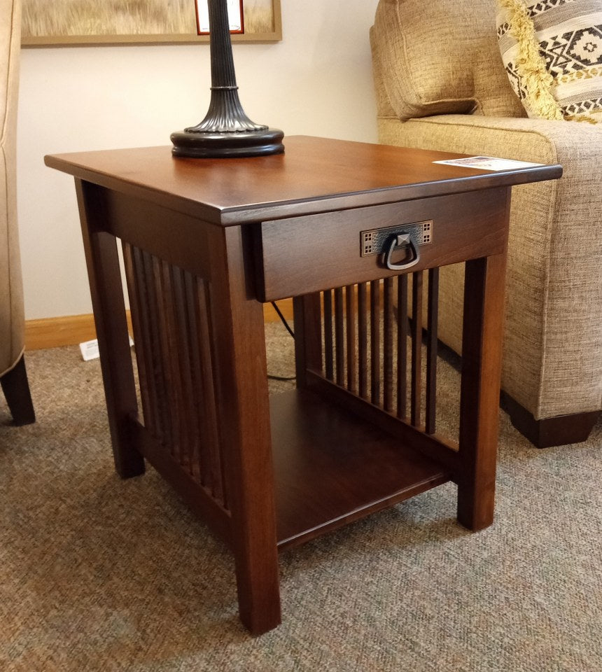 CLEARANCE: Mission End Table (V16)