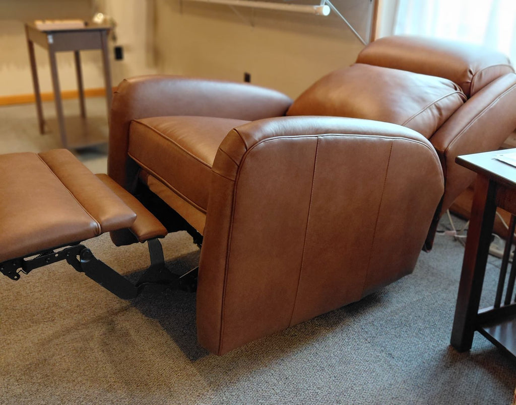 Clearance: Leather Power Recliner (Smith Brothers)